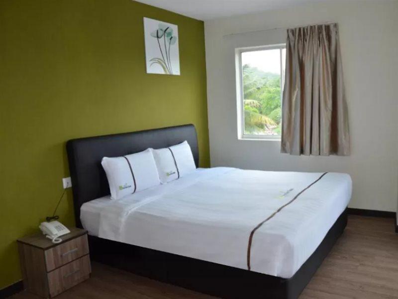 Riverview Hotel Bahau Bagian luar foto