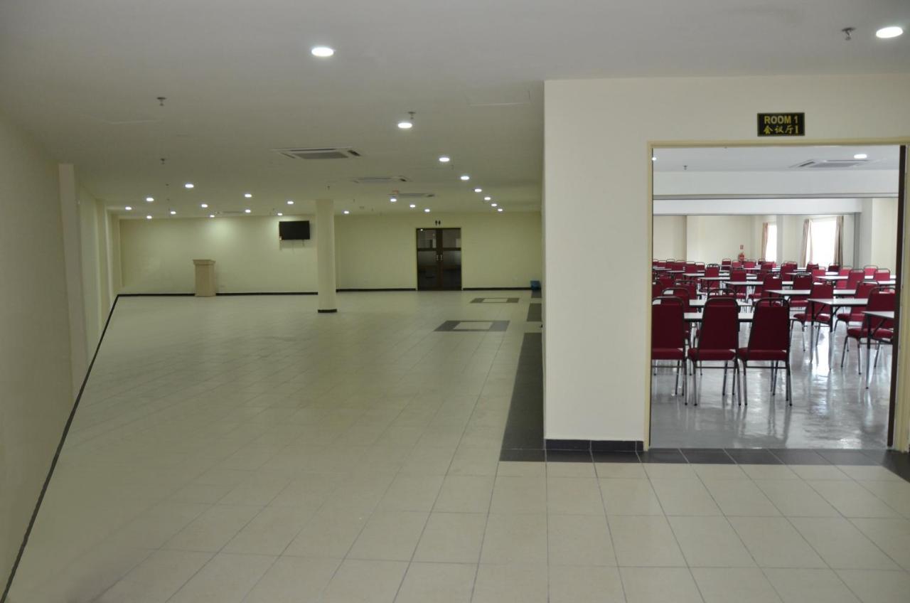 Riverview Hotel Bahau Bagian luar foto
