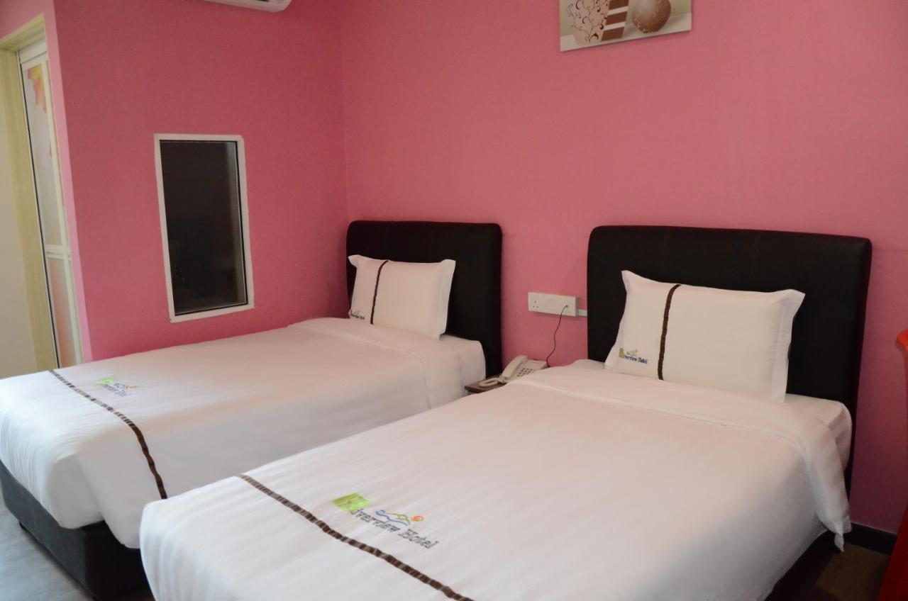 Riverview Hotel Bahau Bagian luar foto