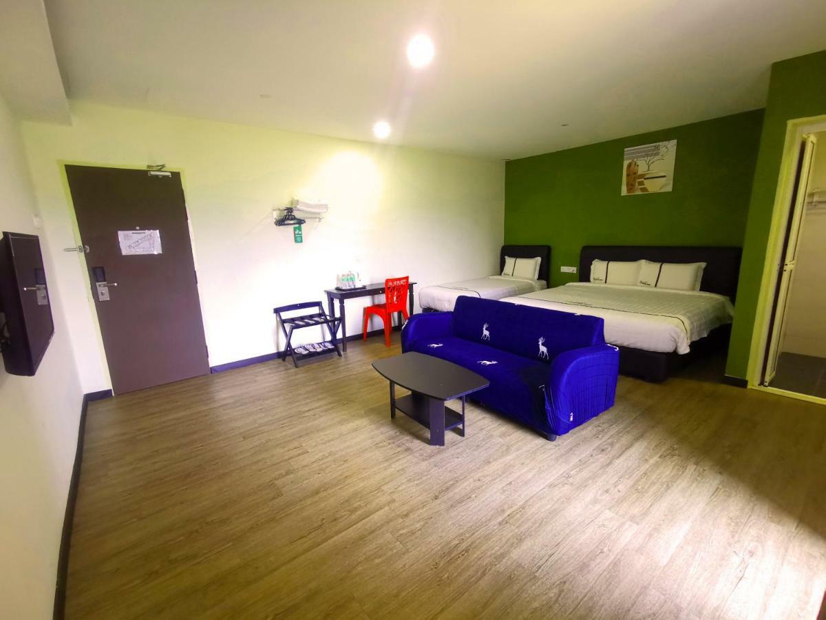 Riverview Hotel Bahau Bagian luar foto